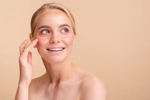 Contorno de Ojos: Guía Completa sobre Edad, Uso y Tratamientos Específicos