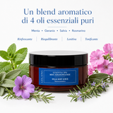 Scrub corpo Lelang Essentia Spa Relax Body Scrub con un blend aromatico di 4 oli essenziali puri di menta, geranio, salvia e rosmarino dall'azione rinfrescante, riequilibrante, lenitiva e tonificante